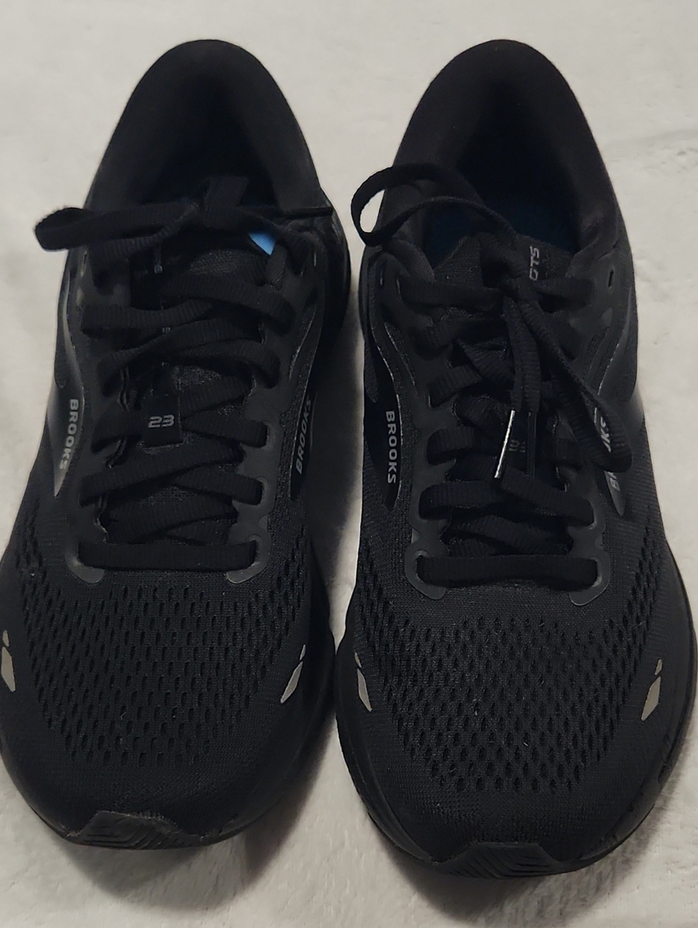 Brooks Black Women's Adreneline GTS 23 Running Sneakers